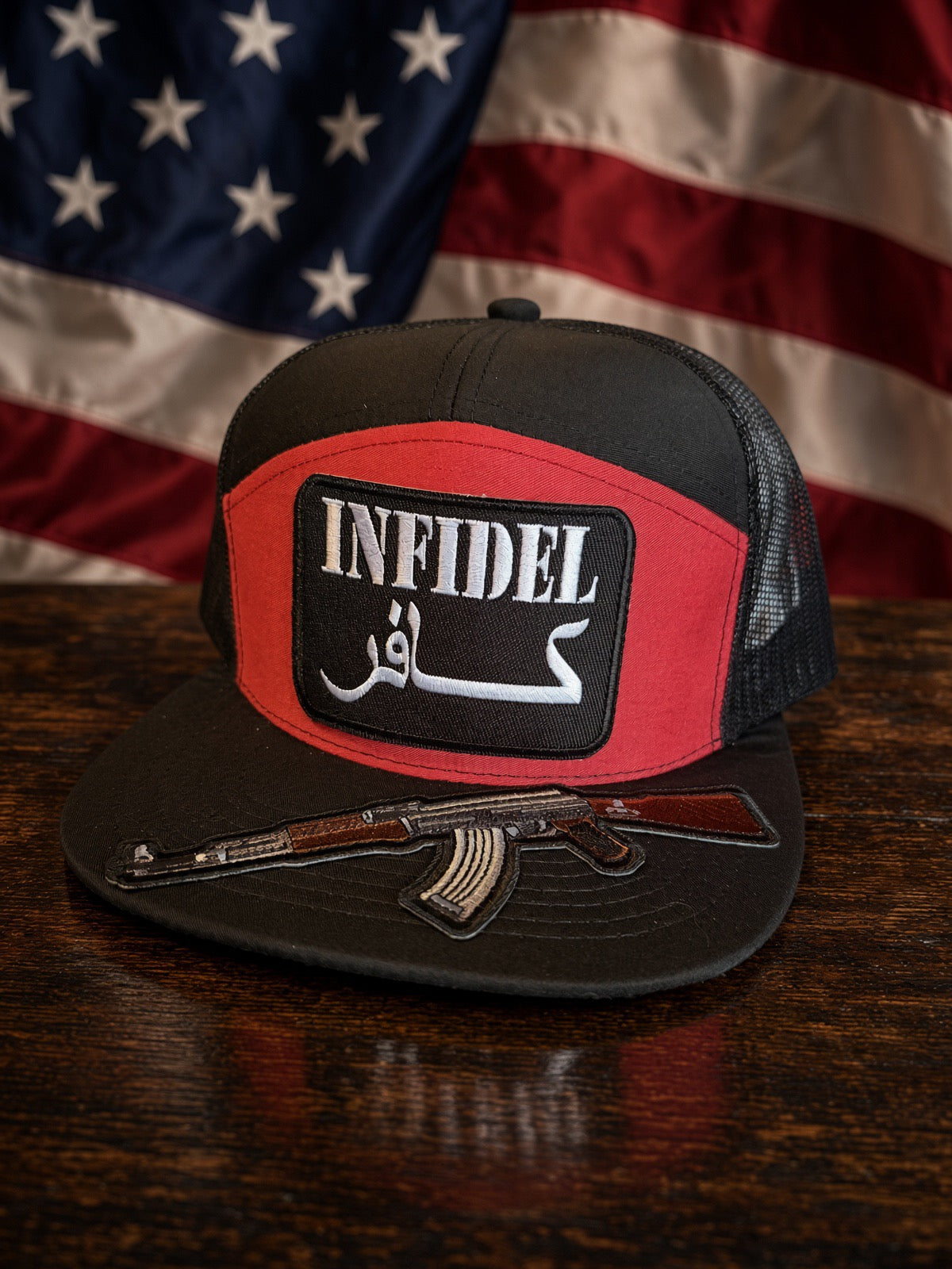 The Red Infidel – 7 panel hat