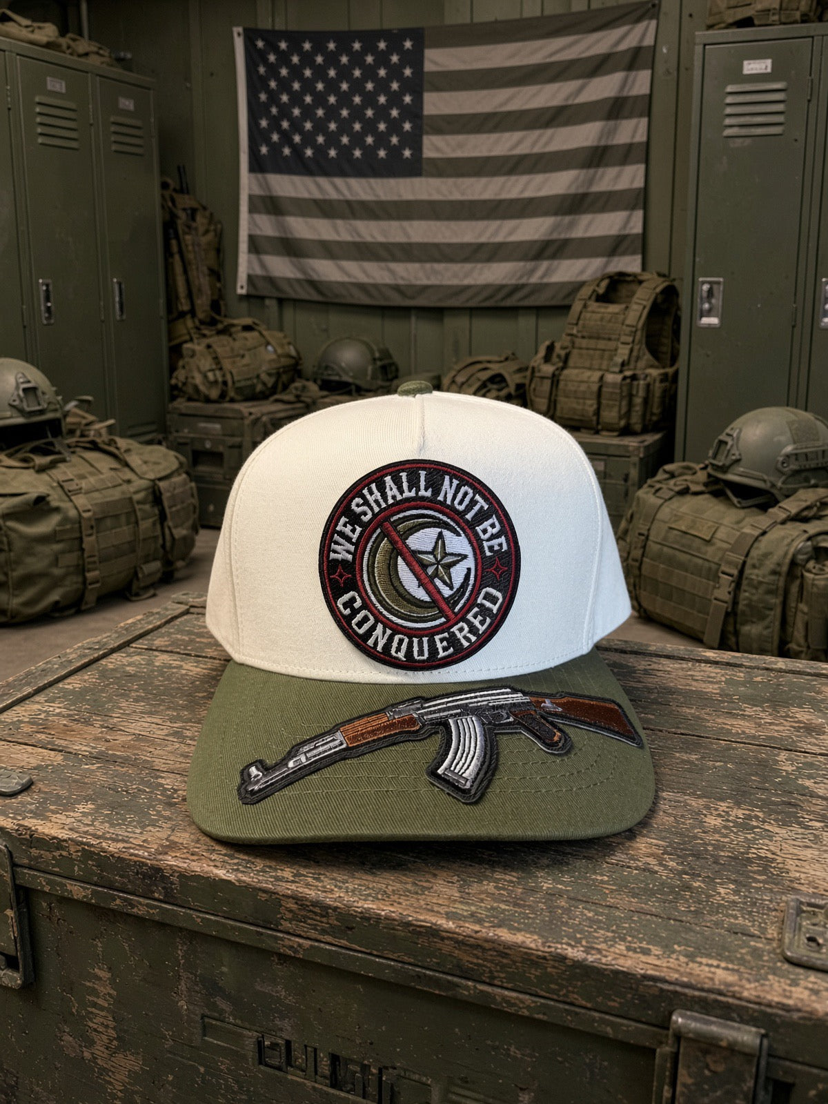 THE FRONTIER - natural white/green bill – 5 panel