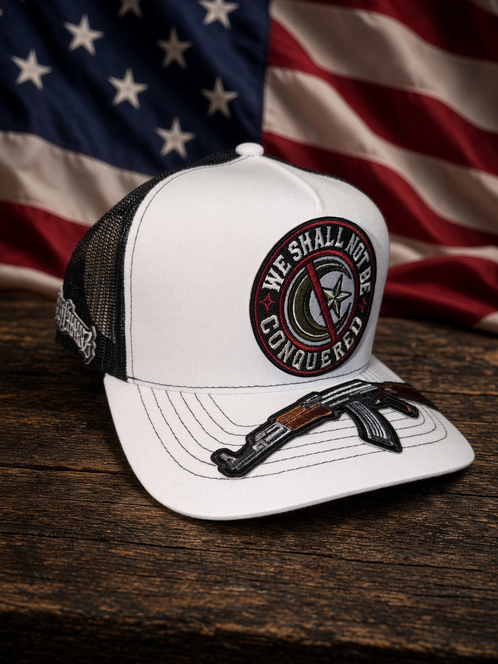 THE WHITE RESISTANCE-white /black mesh back -5panel