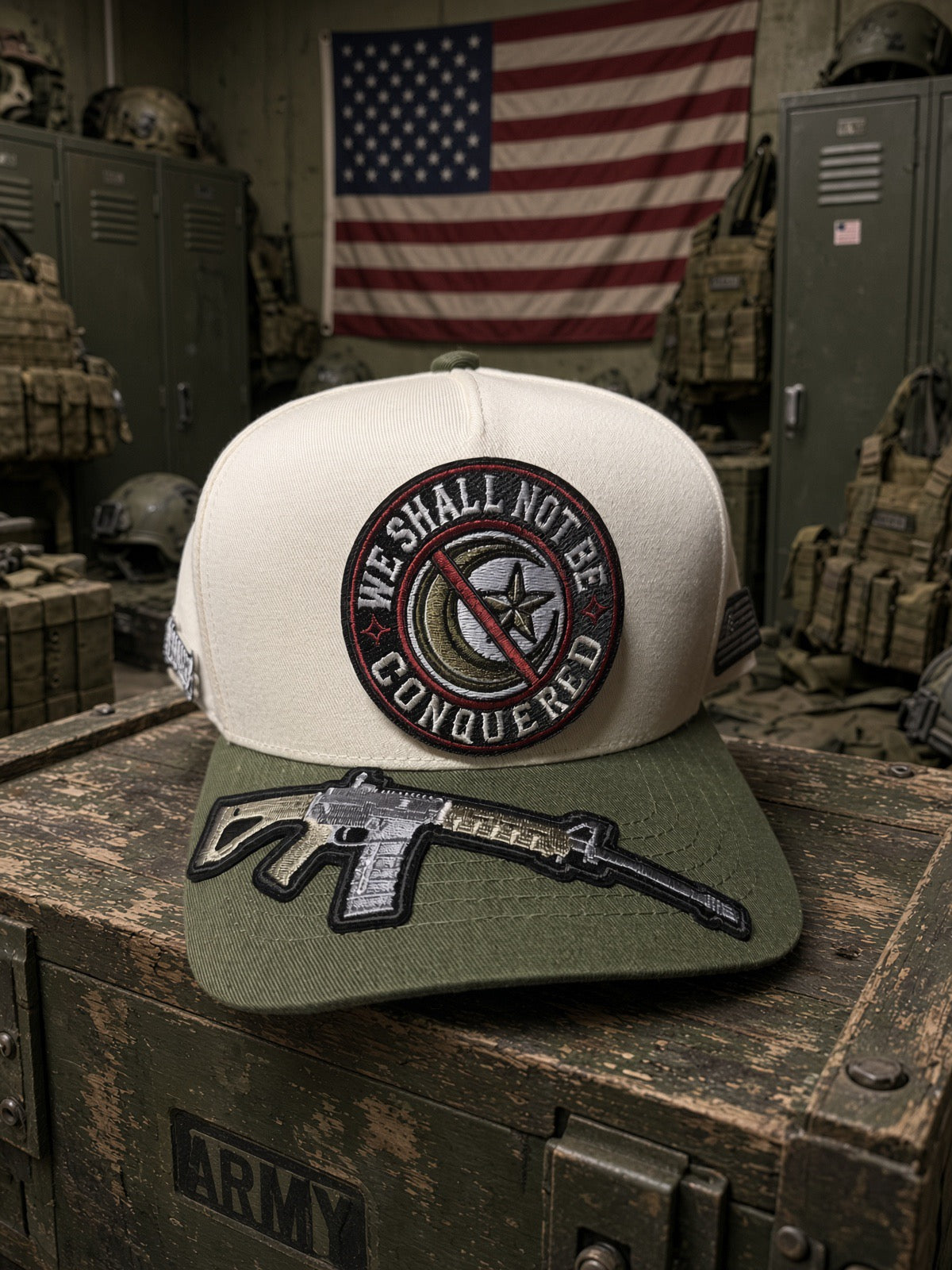 THE FRONTIER - natural white/green bill – 5 panel