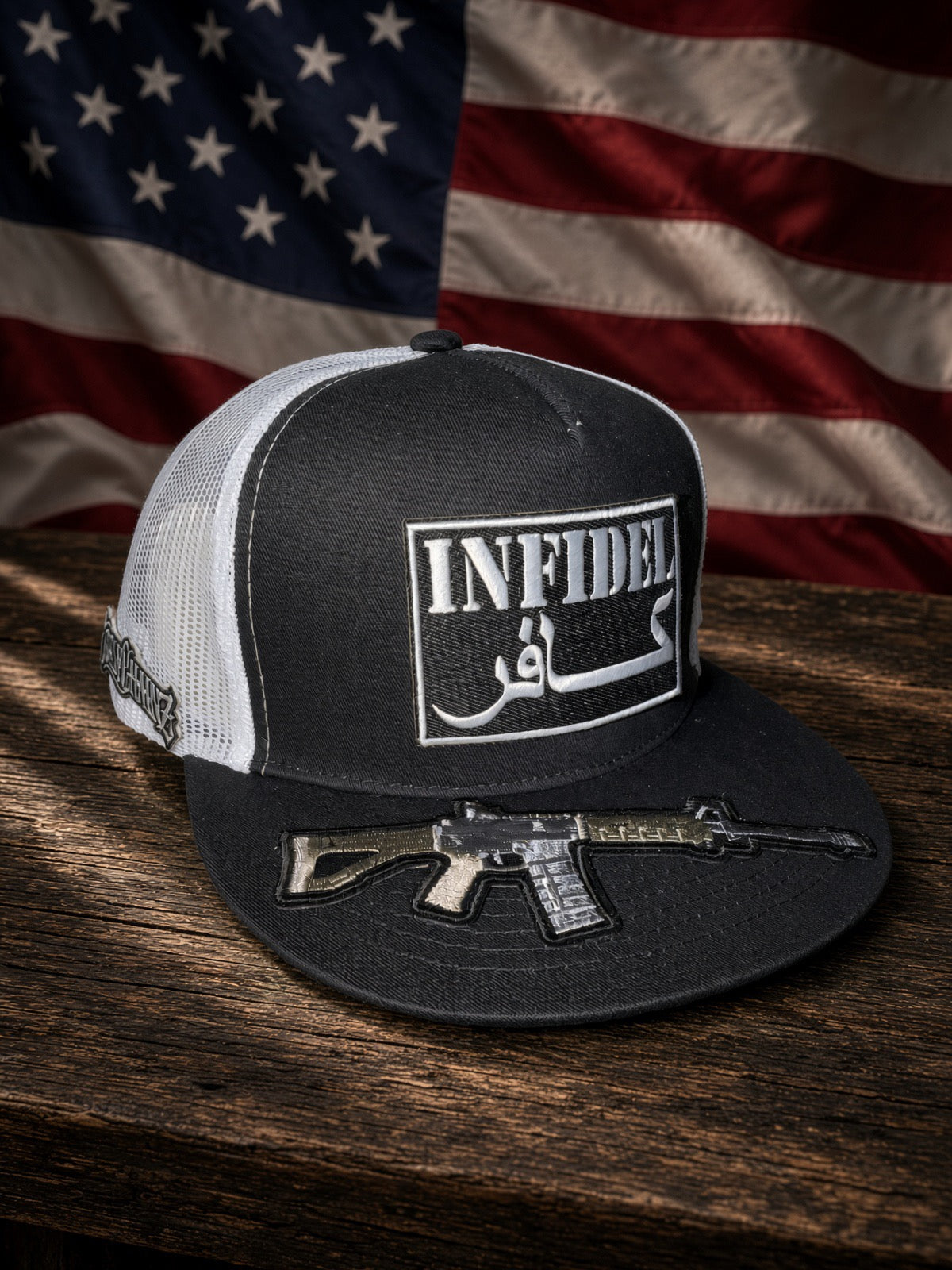 The HANG MAN -black/white snap back hat